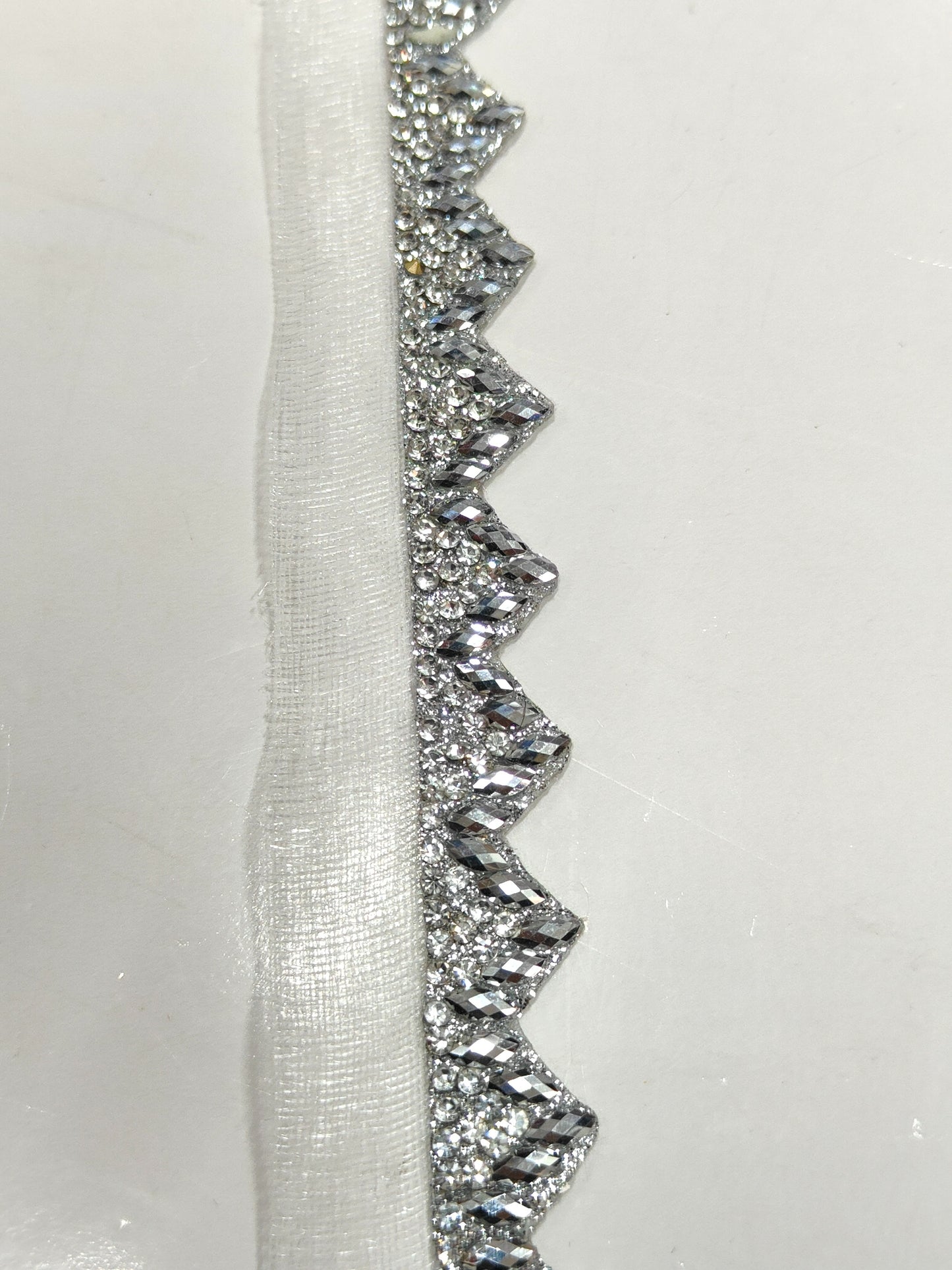 A New Silver Lace In Daimond In 0.75 Inch Size And 9 Mtrs Length. - Image 1
