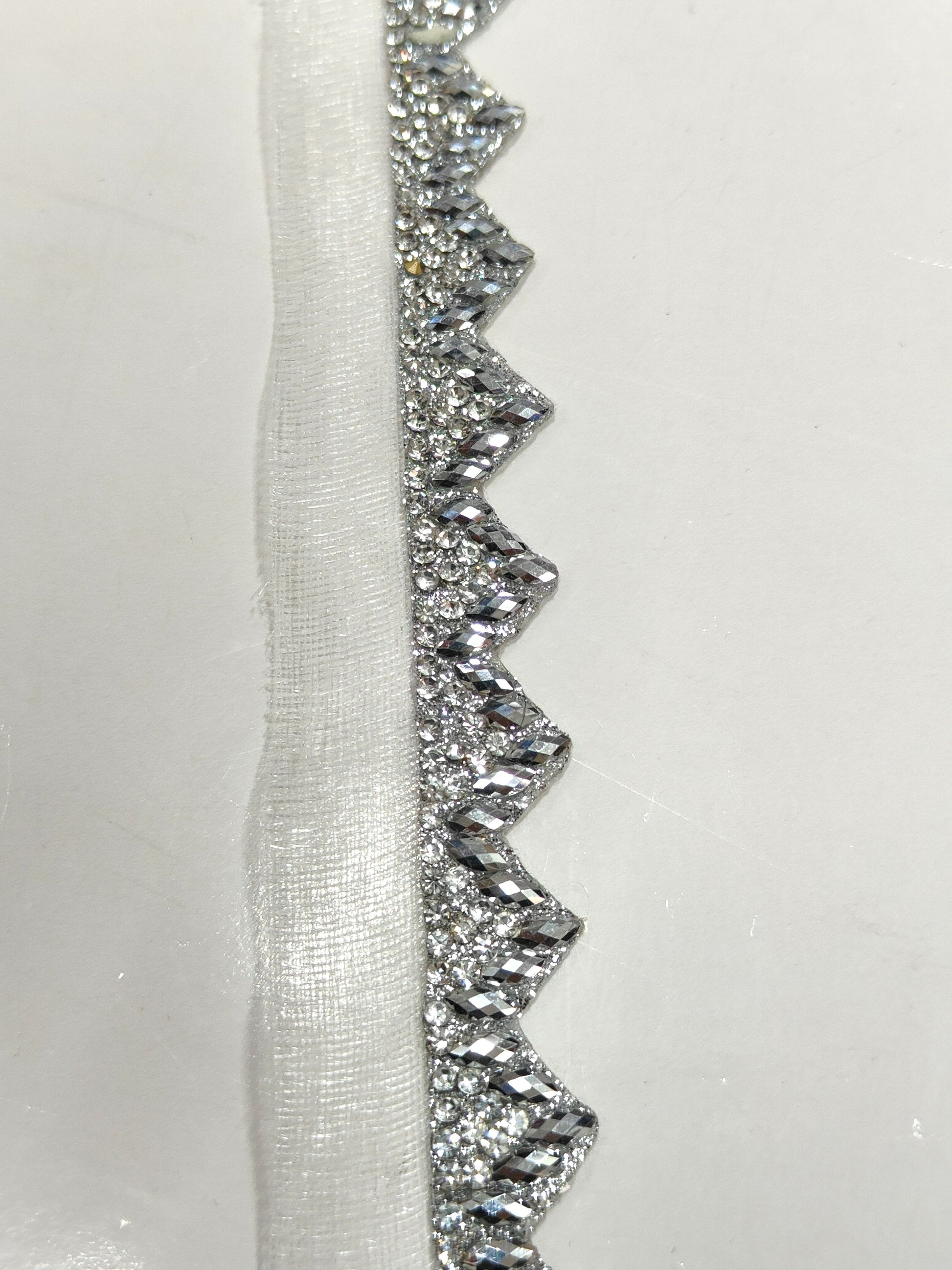 A New Silver Lace In Daimond In 0.75 Inch Size And 9 Mtrs Length. - Image 1