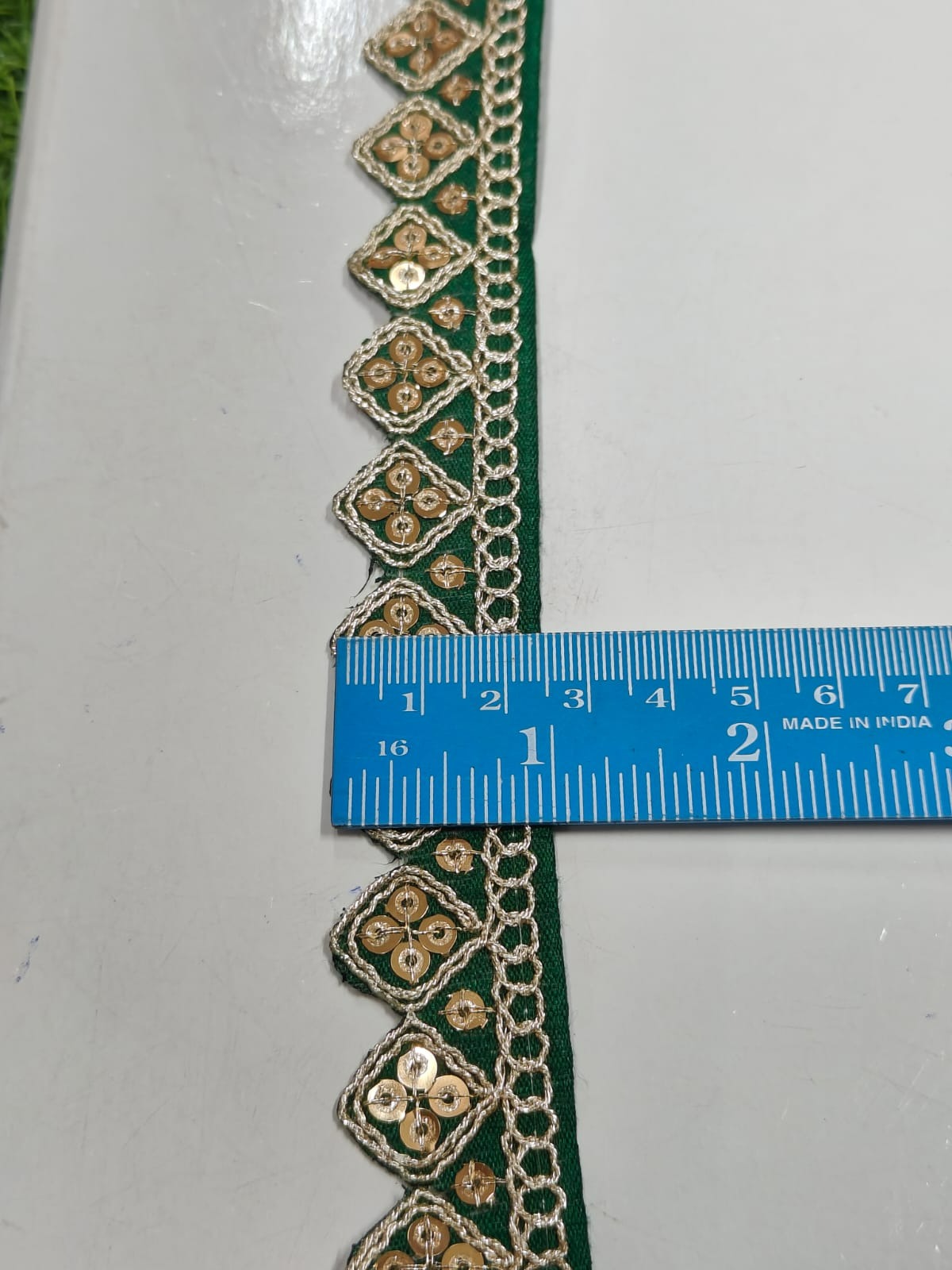 JOLLY COUNTER PRESANT A NEW LACE IN EMBRODARY WITH SEQUANCE IN GREEN COLOR AND 1 INCH SIZE IN 9 MEETER LENGTH. - Image 5