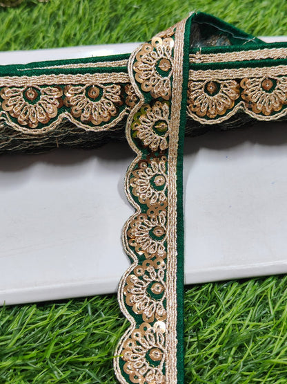 JOLLY COUNTER PRESANT A NEW LACE IN EMBRODARY WITH SEQUANCE IN GREEN COLOR AND 1 INCH SIZE IN 9 MEETER LENGTH. - Image 1