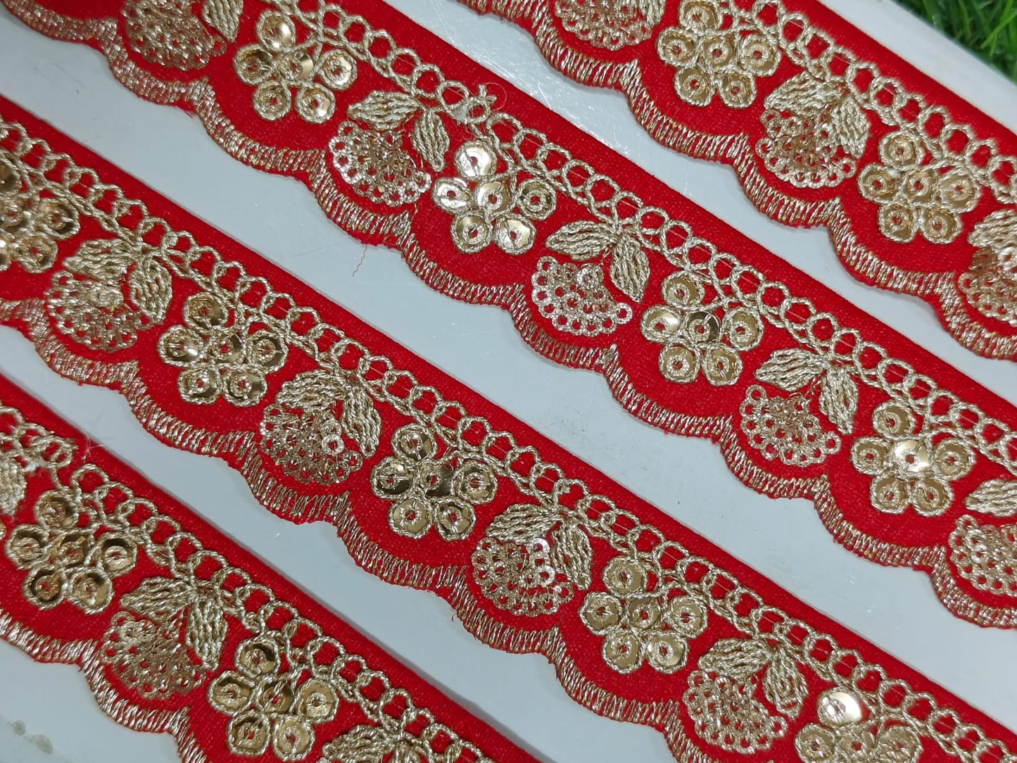 JOLLY COUNTER PRESANT A NEW LACE IN EMBRODARY WITH SEQUANCE IN RED COLOR AND 1.25 INCH SIZE IN 9 MEETER LENGTH. - Image 4