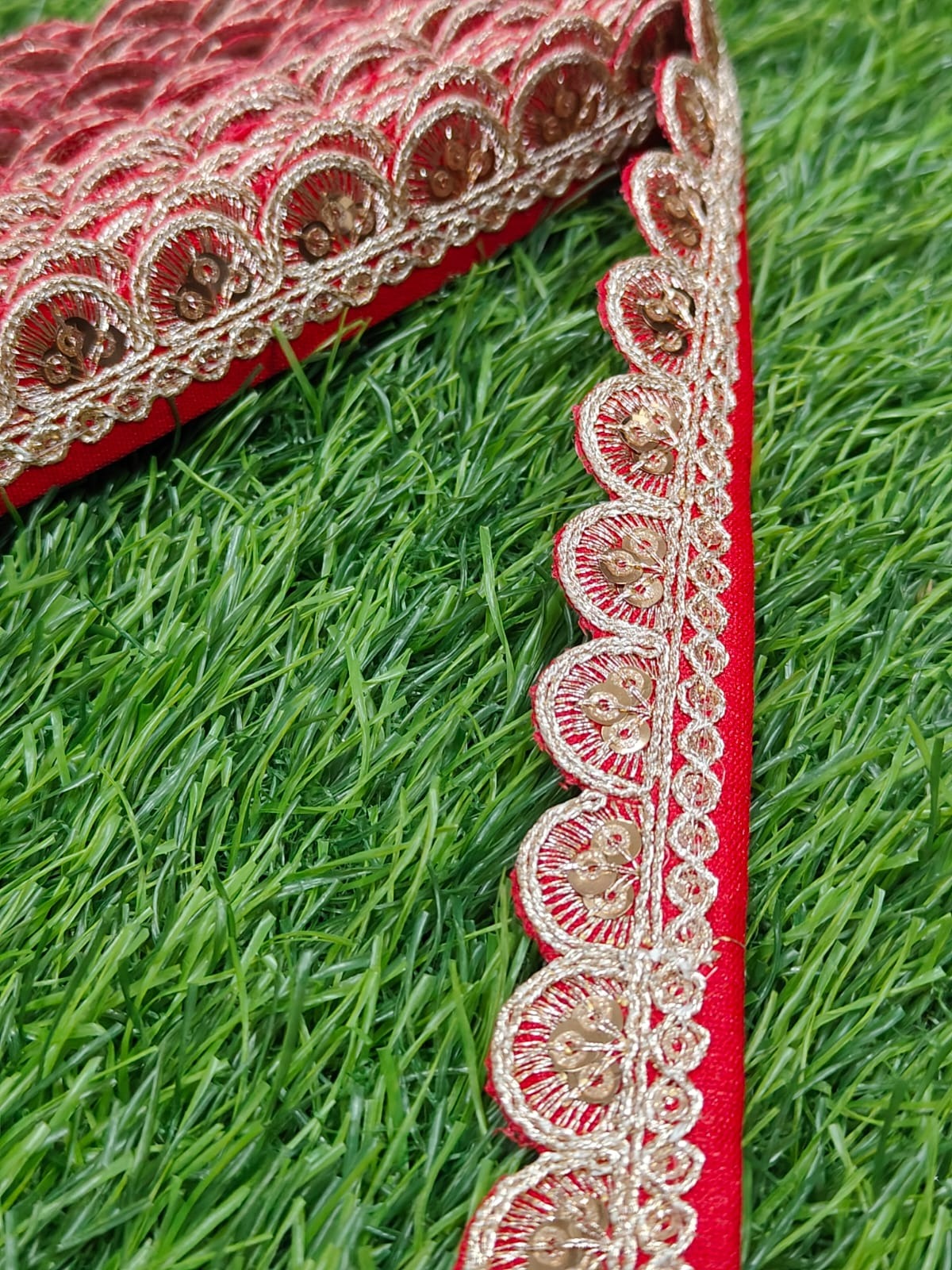 JOLLY COUNTER PRESANT A NEW LACE IN EMBRODARY WITH SEQUANCE IN RED COLOR AND 1 INCH SIZE IN 9 MEETER LENGTH. - Image 5