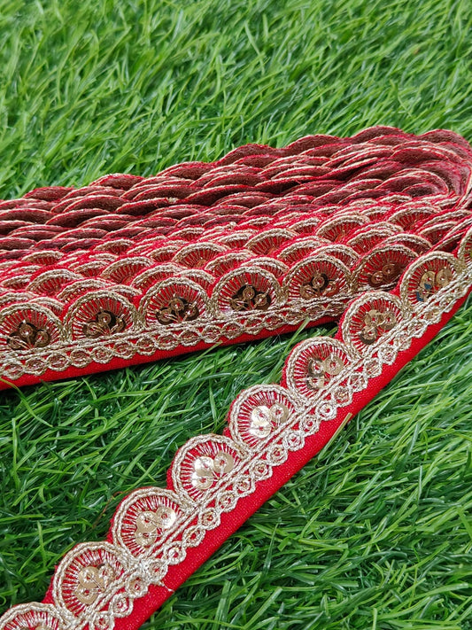 JOLLY COUNTER PRESANT A NEW LACE IN EMBRODARY WITH SEQUANCE IN RED COLOR AND 1 INCH SIZE IN 9 MEETER LENGTH. - Image 1
